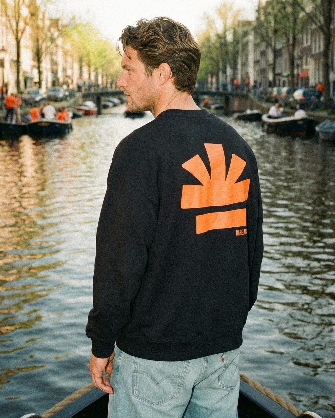 Icon Sweater zwart