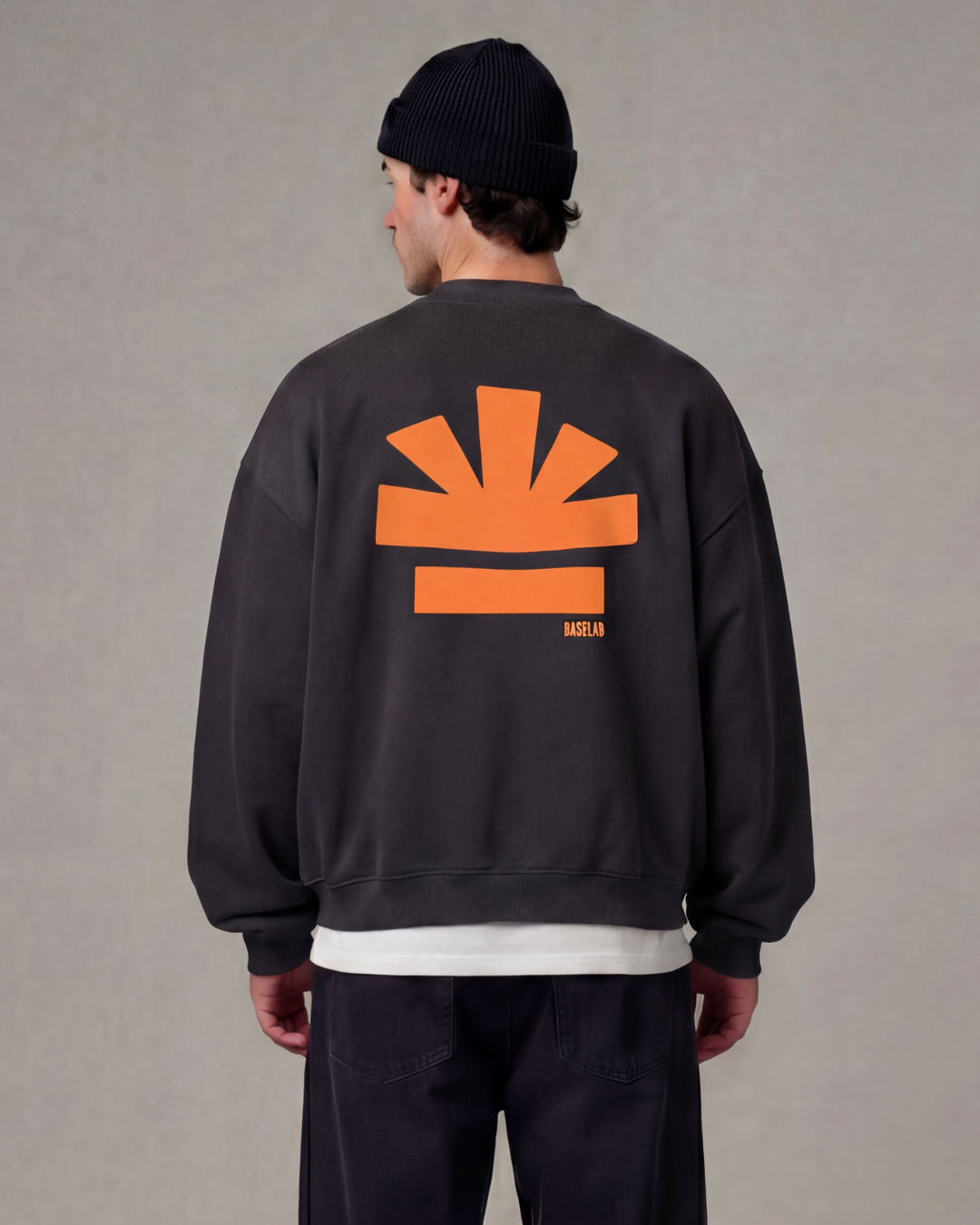 Icon Sweater zwart